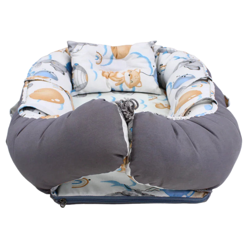 Baby Carrier/Carrycot – Frog & Elephant Design