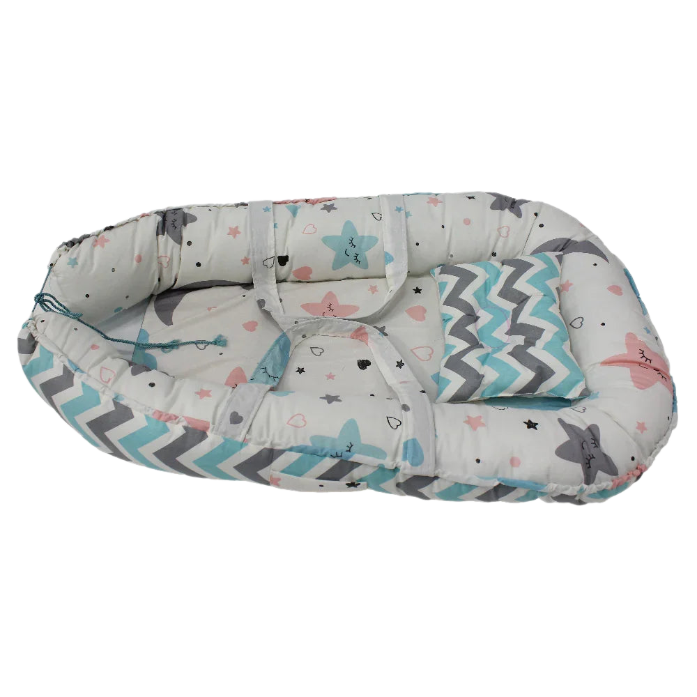 Baby Nest – Light Blue with Zigzags